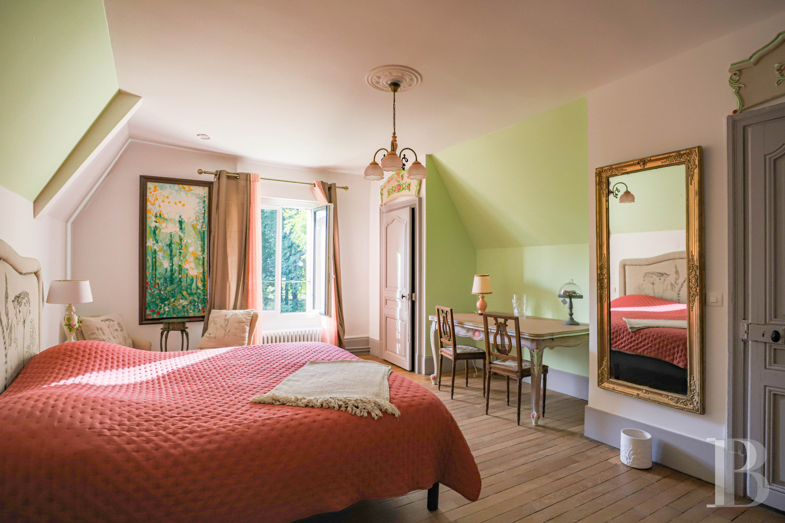 À proximité d’Étretat, en Seine-Maritime, un manoir du 14e siècle où se côtoient harmonieusement les époques - photo  n°24